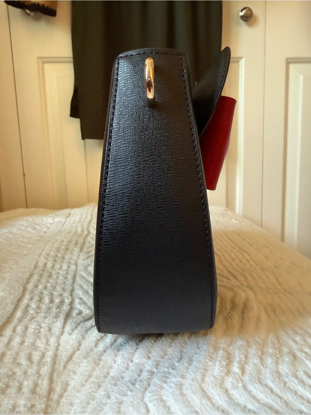 Kate Spade Disney Minnie Mouse Small Black Handbag with Red Bow. Pre- Loved - Picture 6 of 10